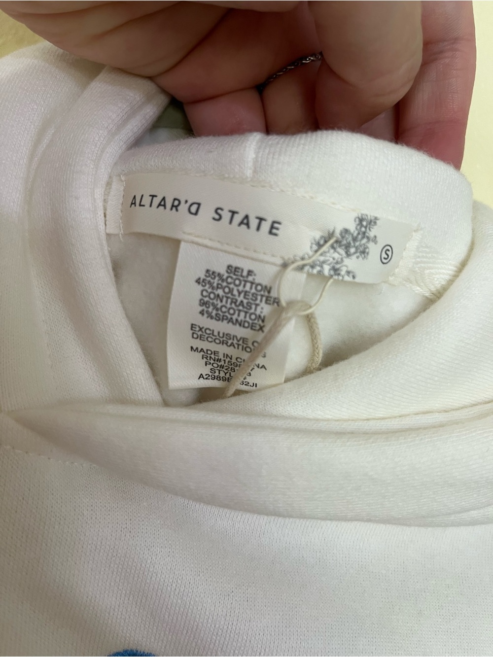 NEW Altar’d State White Chasing Sunsets Embroidered Hoodie Size Small NWT - Picture 8 of 9